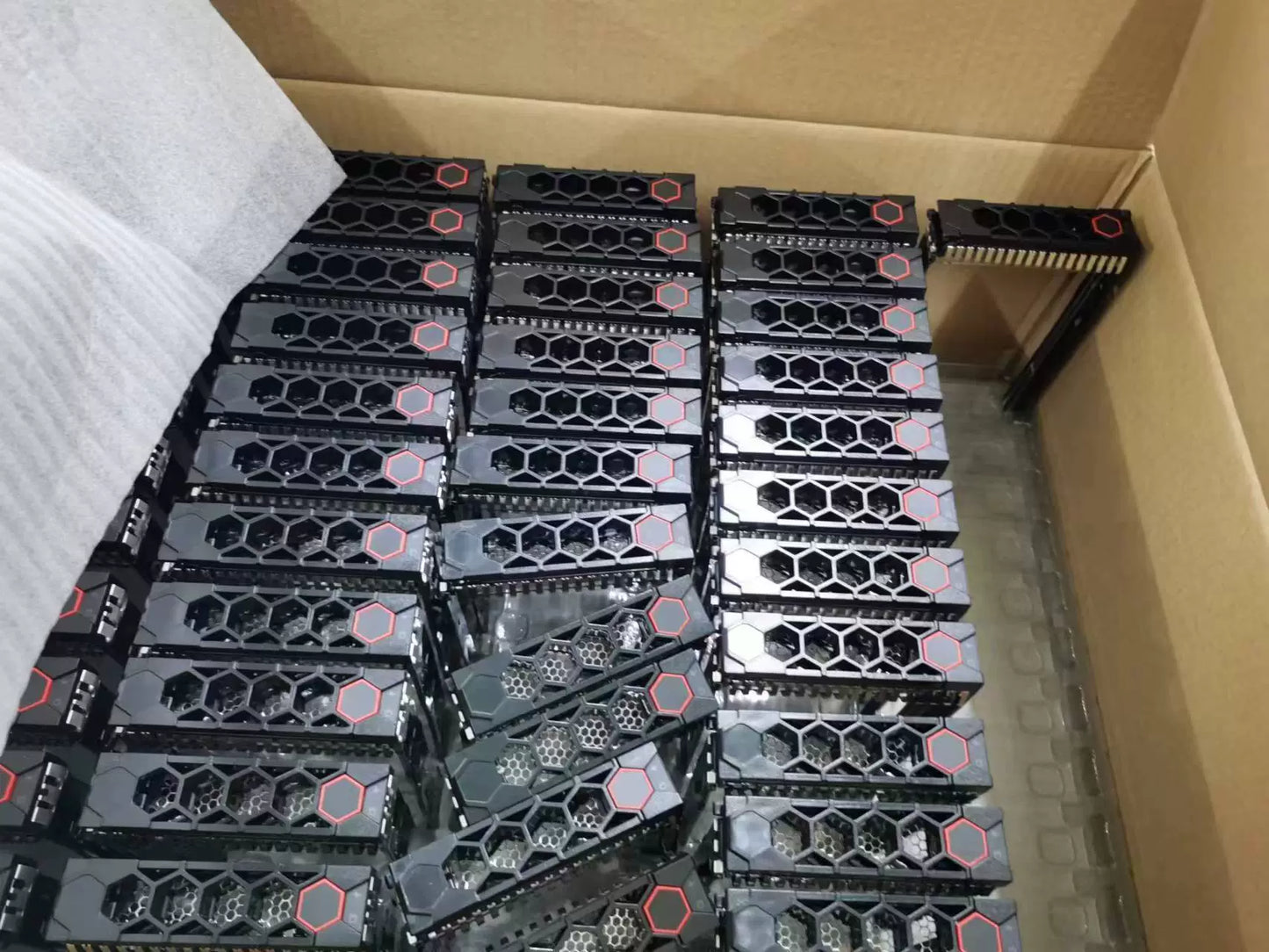 Servicer H3C H3C R4900G5 Hard Disk Bracket G5 2.5-inch 3.5-inch Hard Disk Bracket New, G6 Bracket