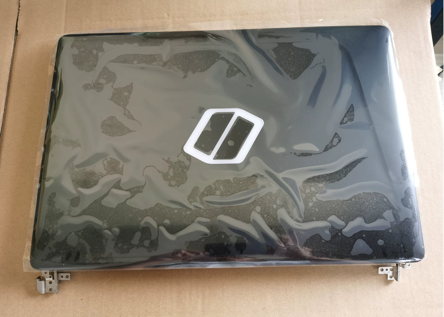 (Shipping fee not include)全新 Samsung 笔记本 玄龙骑士 8500GM 800G5M 810G5M A壳 B壳 外壳