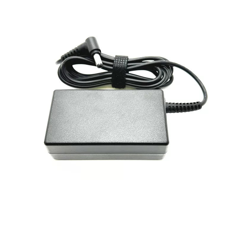 Genuine New Adapter PA5367E-1AC3 65W AC Adapter Charger for Toshiba Dynabook Z830 Z930 Toshiba Satellite Pro C30 C40 C50 A40 series PX5367K-1AC3 ADP-65DE B power supply Toshiba laptop repair parts