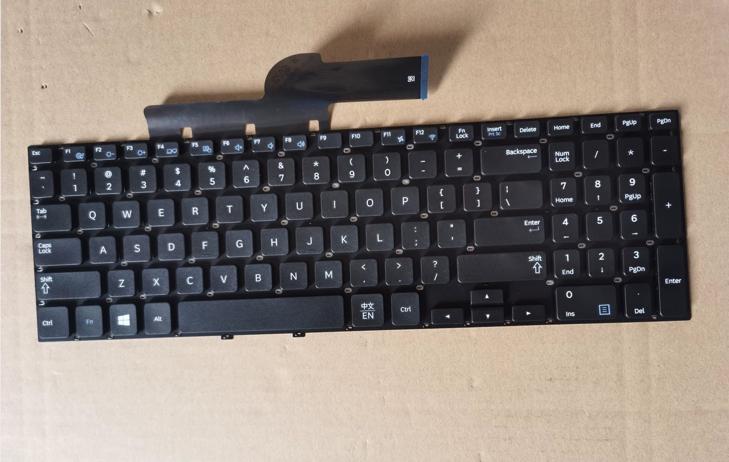 (Shipping fee not include)全新原装 Samsung 笔记本 271E5U 270E5V 270E5G 270E5J 270E5R 键盘