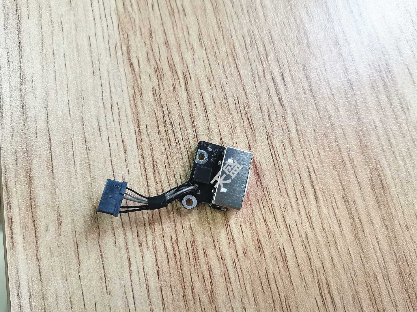 Macbook Apple notebook Macbook pro A1425 power head A1398 A1502 charging small board, interface