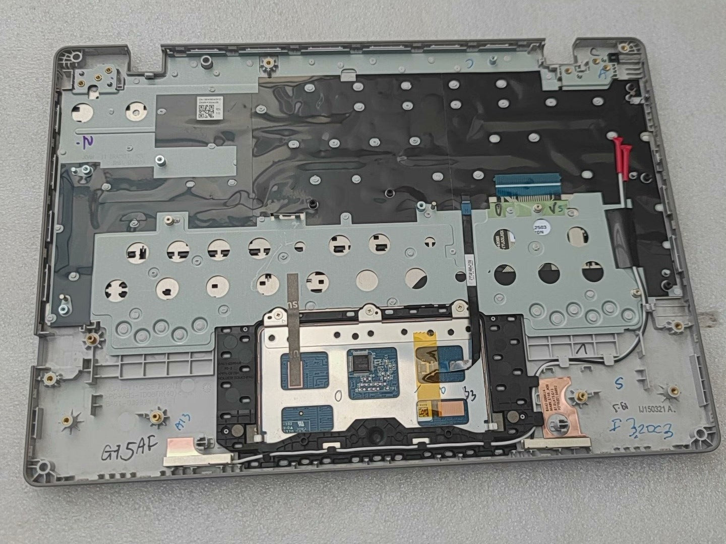 Samsung Chromebook4 XE310XBA BA98-02175A palmrest keyboard upper case keyboard touchpad