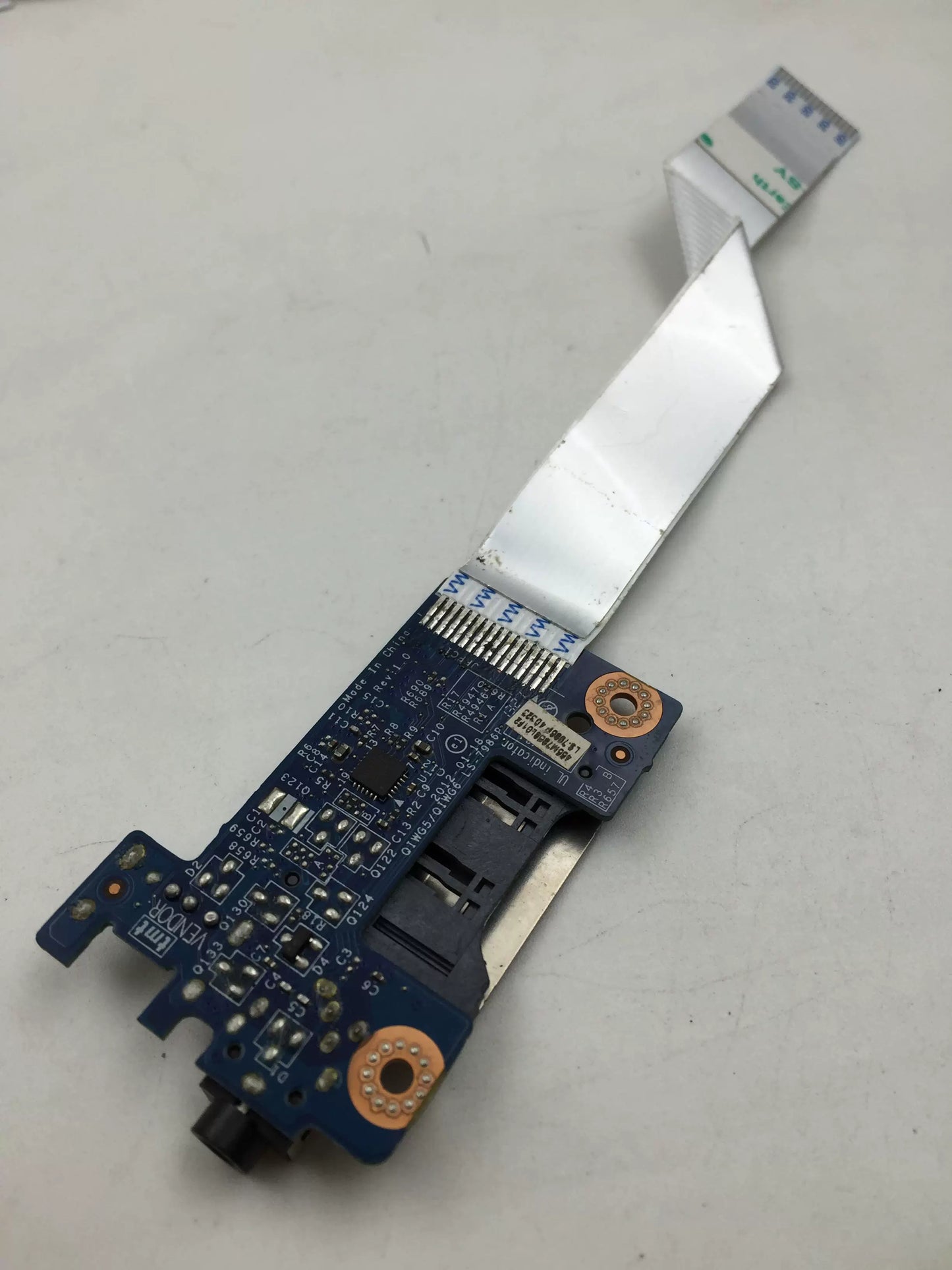 QIWG5 Lenovo G580 N580 G585 G480 audio board, card reader, small board LS-7986P