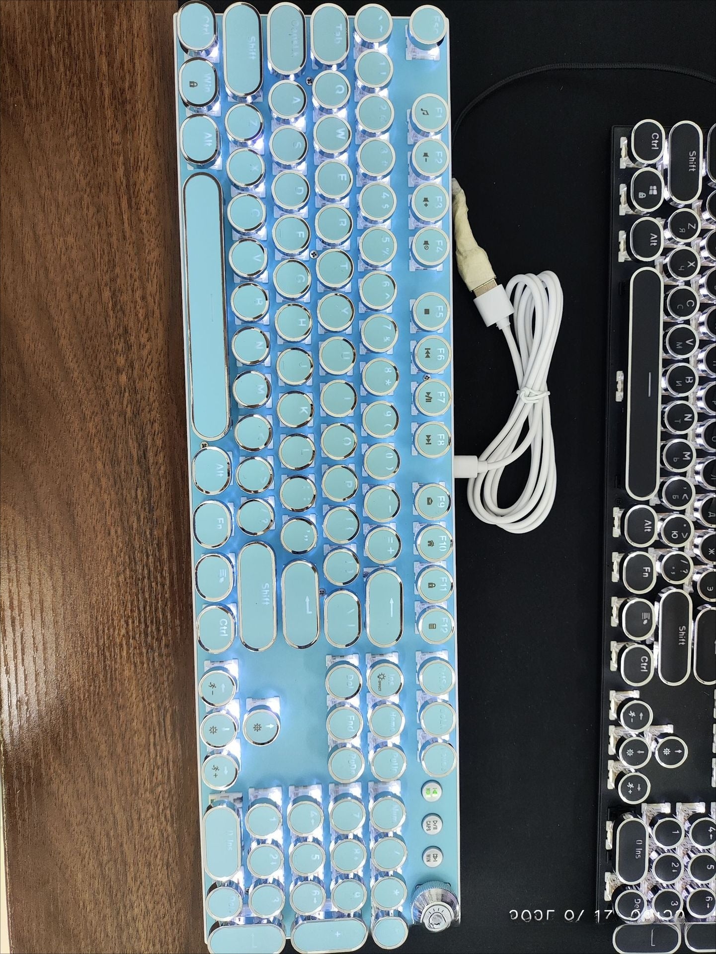 Vintage punk vapor plating knob luminous wired mechanical keyboard plugging and unplugging green axis computer game