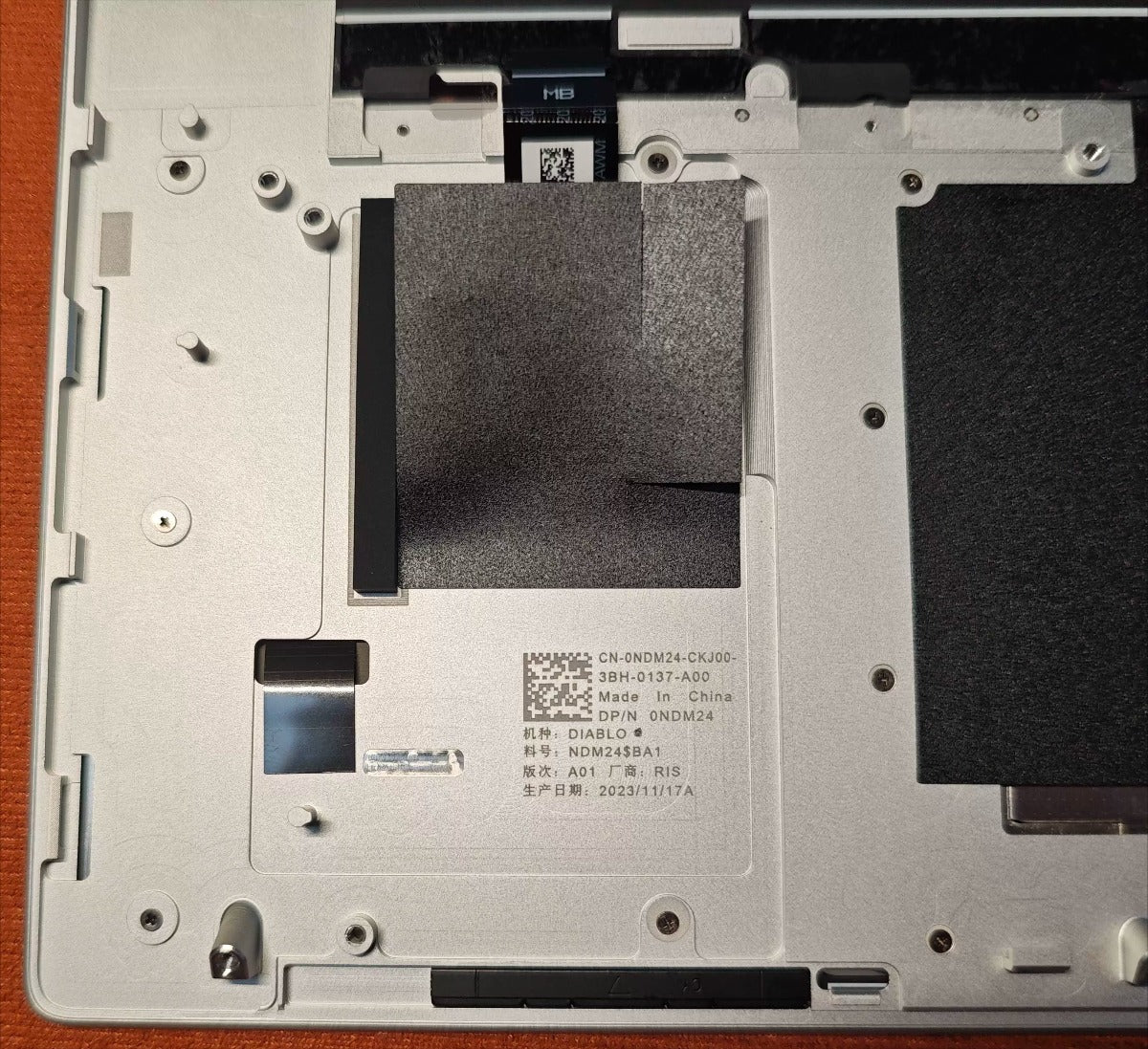 Upper top case trackpad for Dell XPS 16 9640 Palmrest Touchpad Assembly Platinum R3DH0 0R3DH0 JJJ9T 0JJJ9T NDM24 Dell laptop repair parts