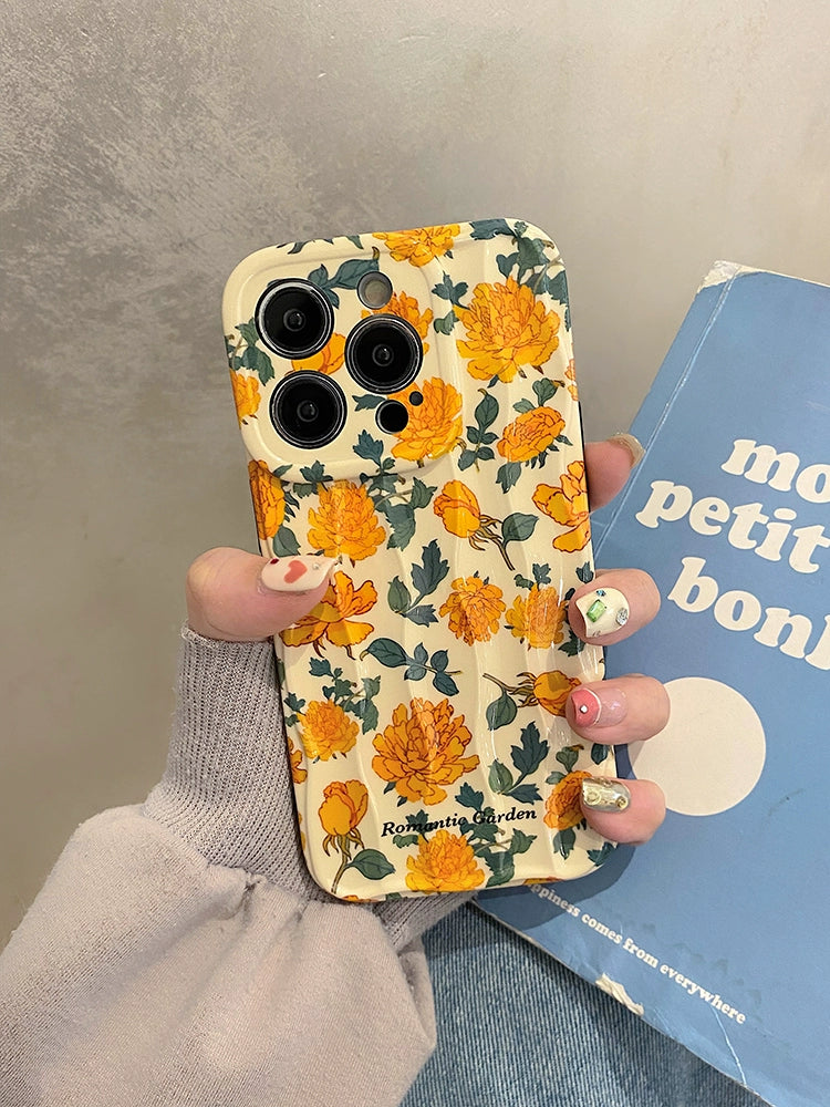 Accessories ins wind green leaves full screen yellow flowers suitable for apple 15promax mobile phone case iphone14pro advanced sense 13p