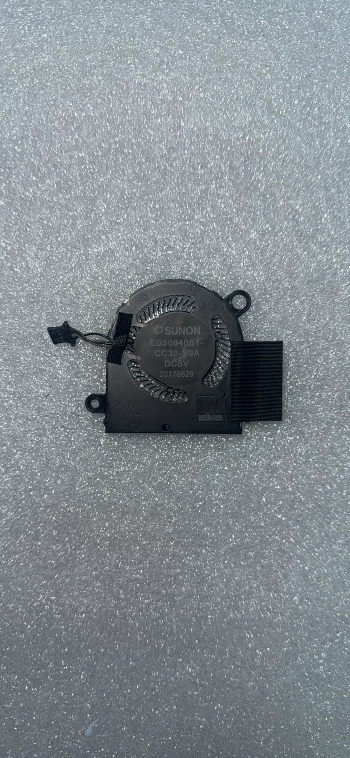 For Dell Latitude 7390 2 in 1 034T0C E7390 P29S 034T0C Fan