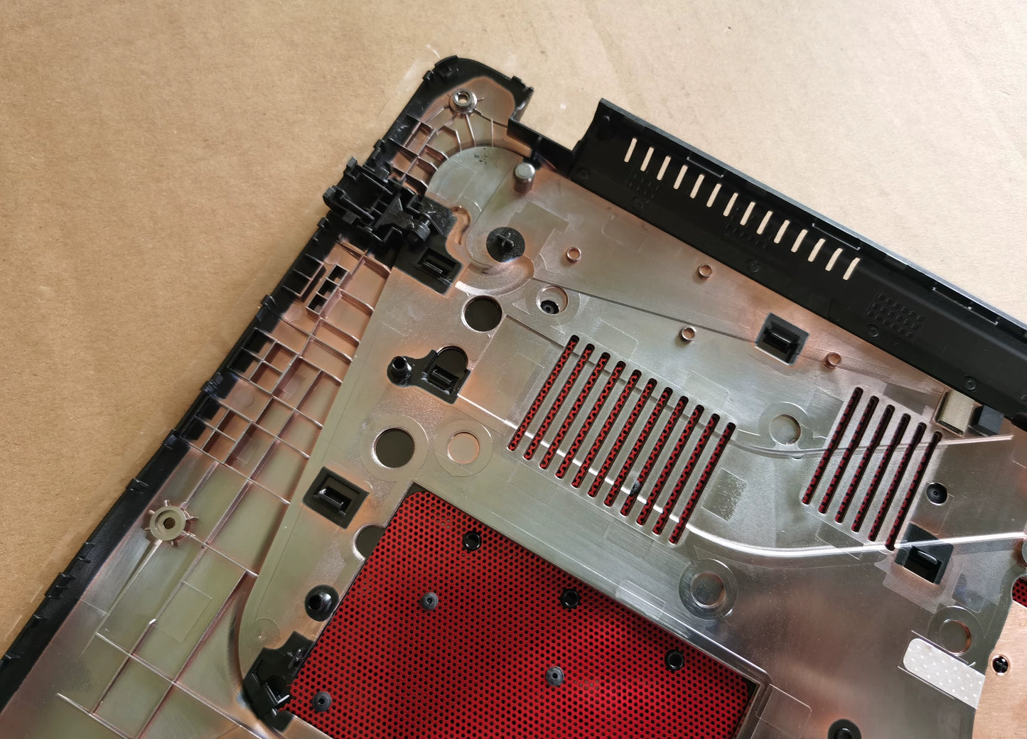 (Shipping fee not include)全新 Samsung 笔记本810G5M 8500GM 800G5M玄龙骑士 D壳底盖原装外壳