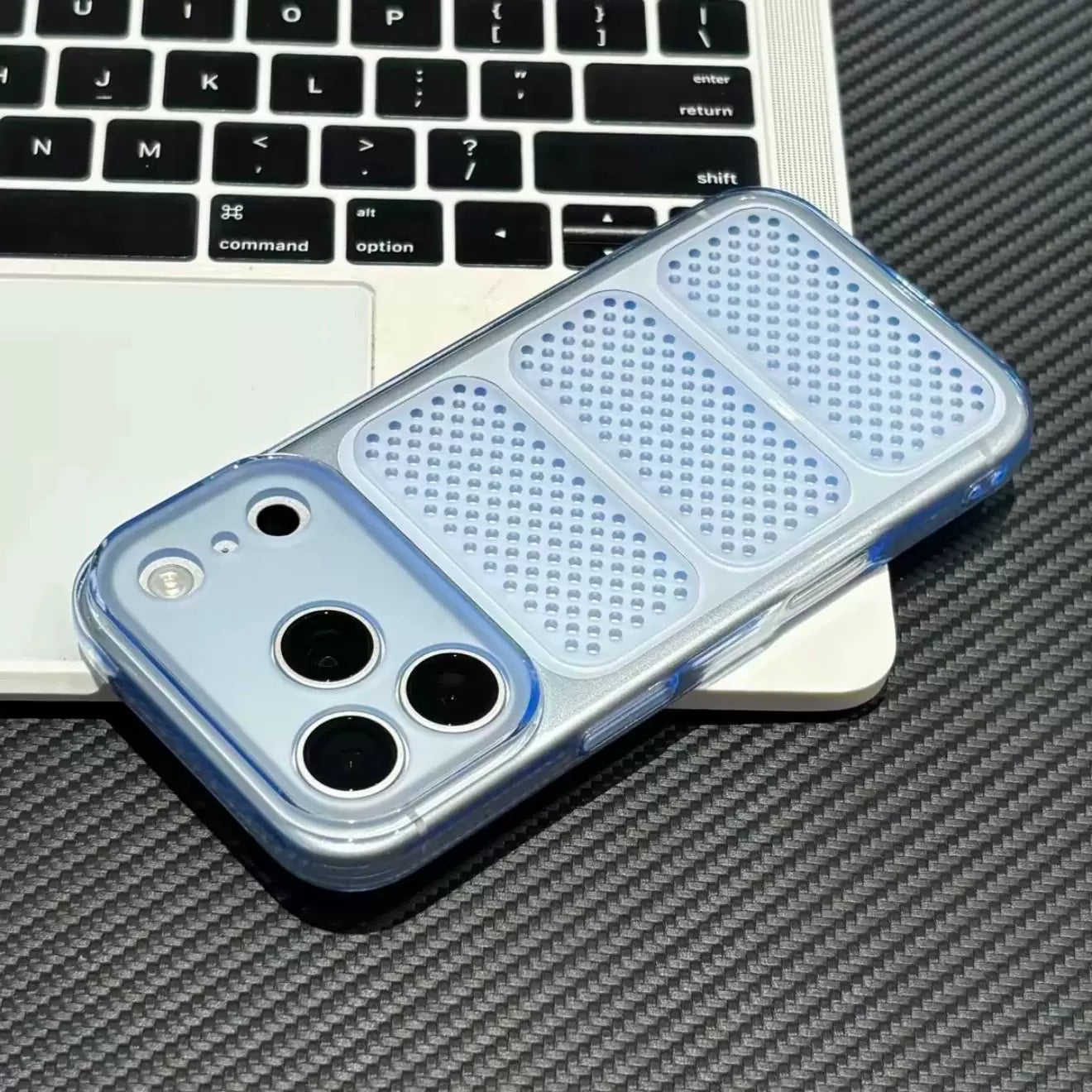 Honeycomb seconds become larger windows for iPhone 17promax seconds become 18pro same color mobile phone case iPhone16 ultra-thin soft case anti-drop 15pro ice through heat dissipation case Phone accessories