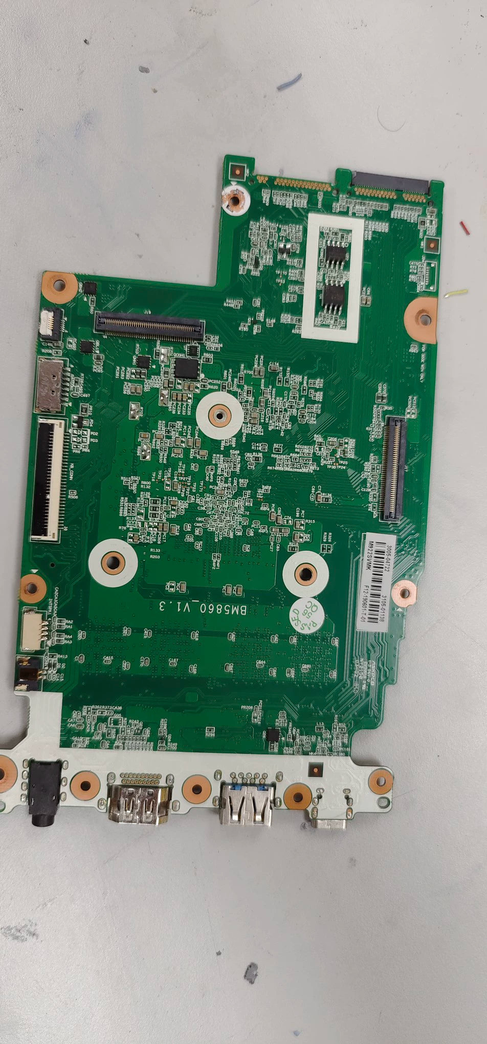 Lenovo 300e 2nd Gen Notebook main board BM5860 5B20T79462 5B21b64351