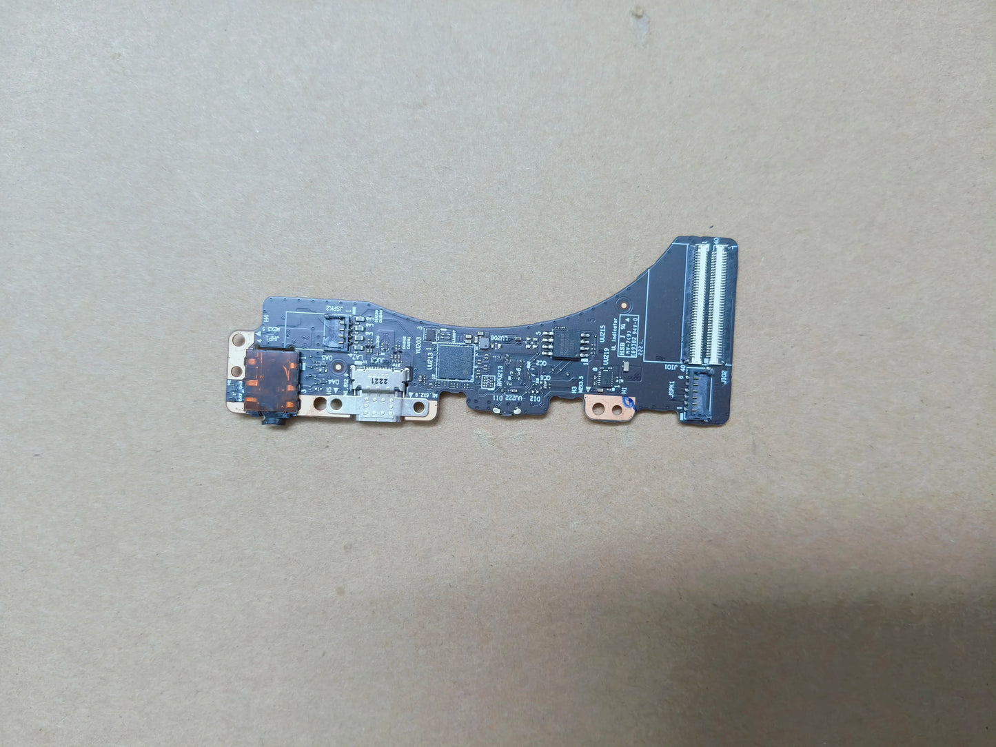 Original Lenovo Yoga 9 14IAP7 USB audio switch key small board 5C50S25303 Ns-d991