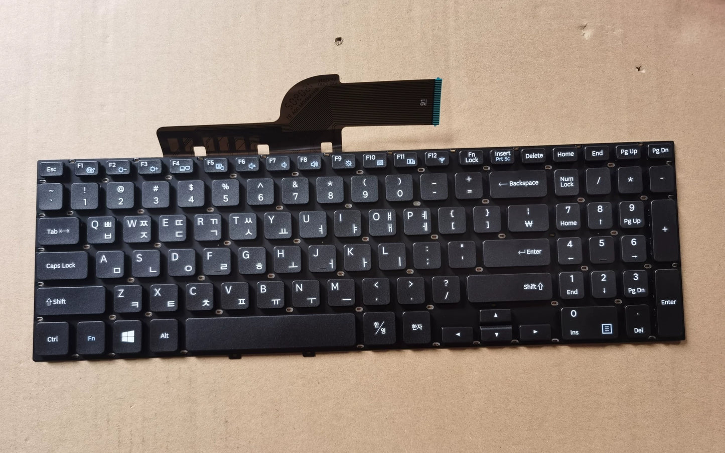 (Shipping fee not include)Samsung笔记本 271E5R 270E5U 270E5J 270E5E 270E5K 键盘C壳D壳外壳