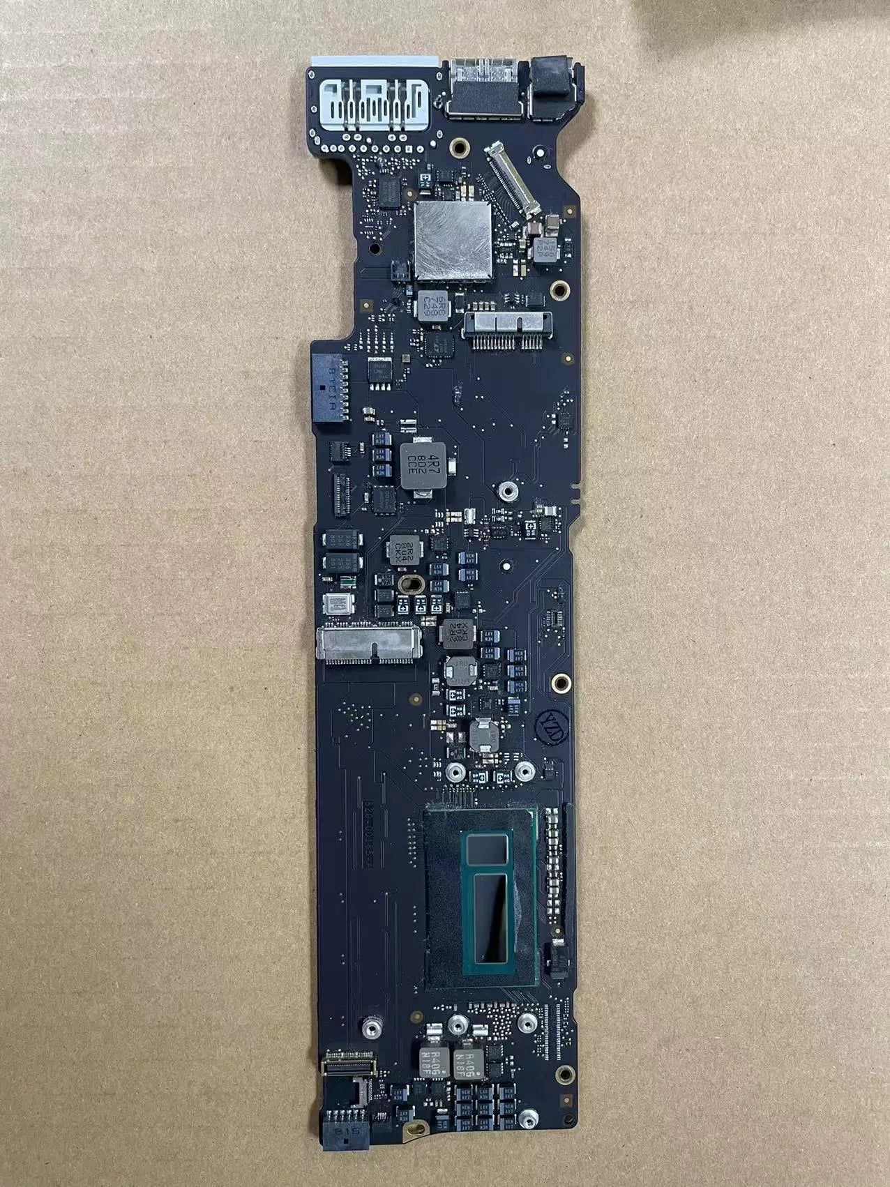 (Shipping fee not include)For apple macbook  A1466 A1465 logic board motherboard