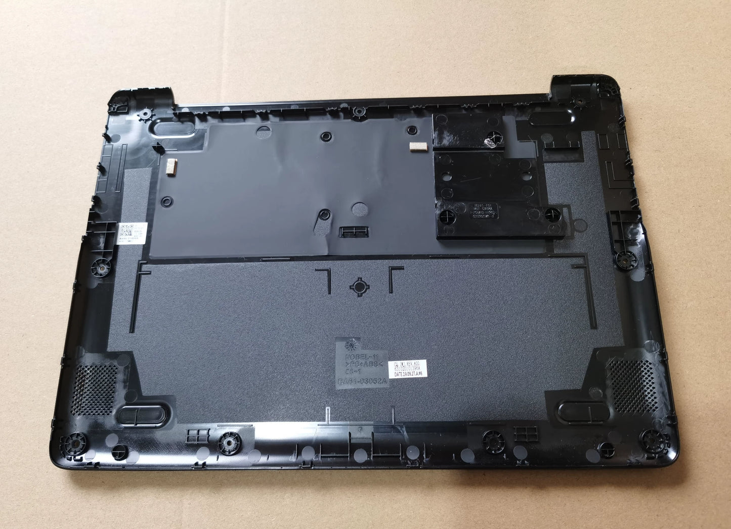 (Shipping fee not include)Samsung 笔记本 Chromebook XE500C13 D壳 BA98-01899A  BA98-00759A