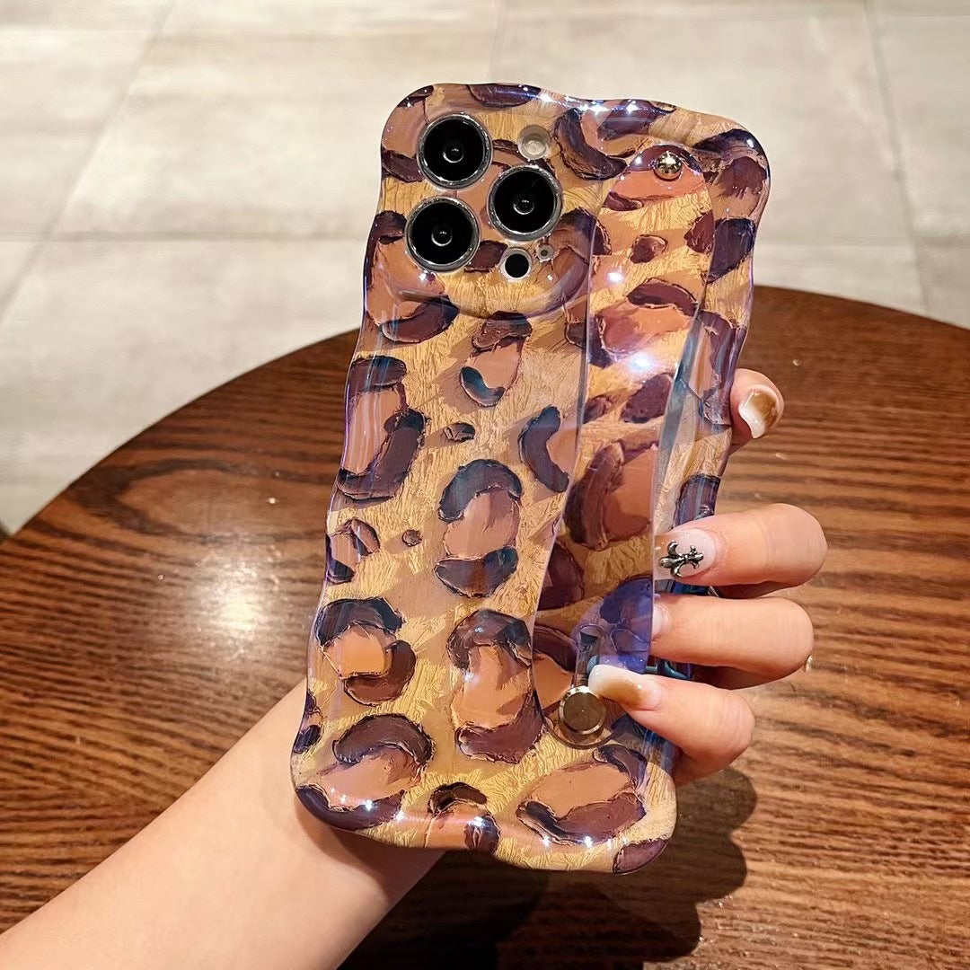 Accessories iPhone15Pro/Apple 14Promax anti-drop blue light wavy edge oil painting leopard print wristband new female phone case