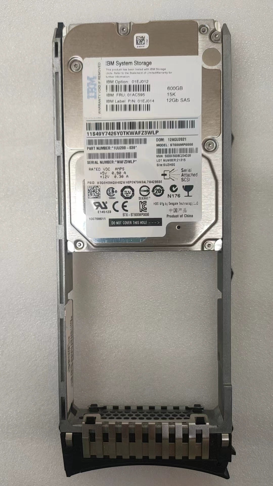 IBM 01AC595 01EJ012 01EJ014 V5000 Gen2 600G 15K Storage Hard Disk Servicer