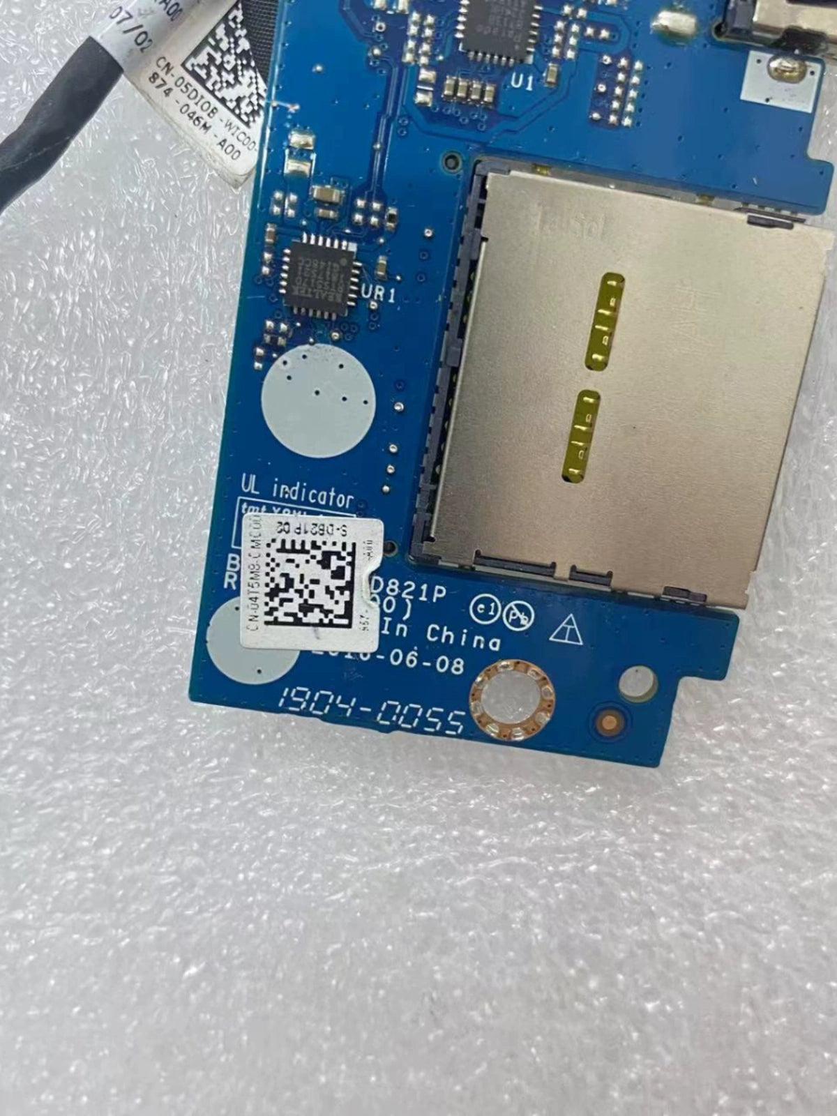 (Shipping fee not include)适用于Dell  V15 5568 VGA接口板 开关板 USB板 带排线 LS-D821P