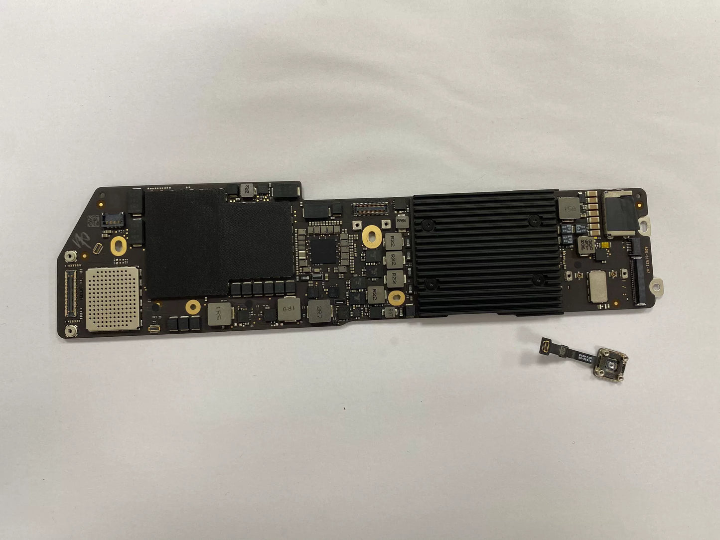 Apple Macbook logic board main board A1990 A1932 A1989 A2159 A2141 A2251 A2337 A2338 M1 M2 A2289 logic board