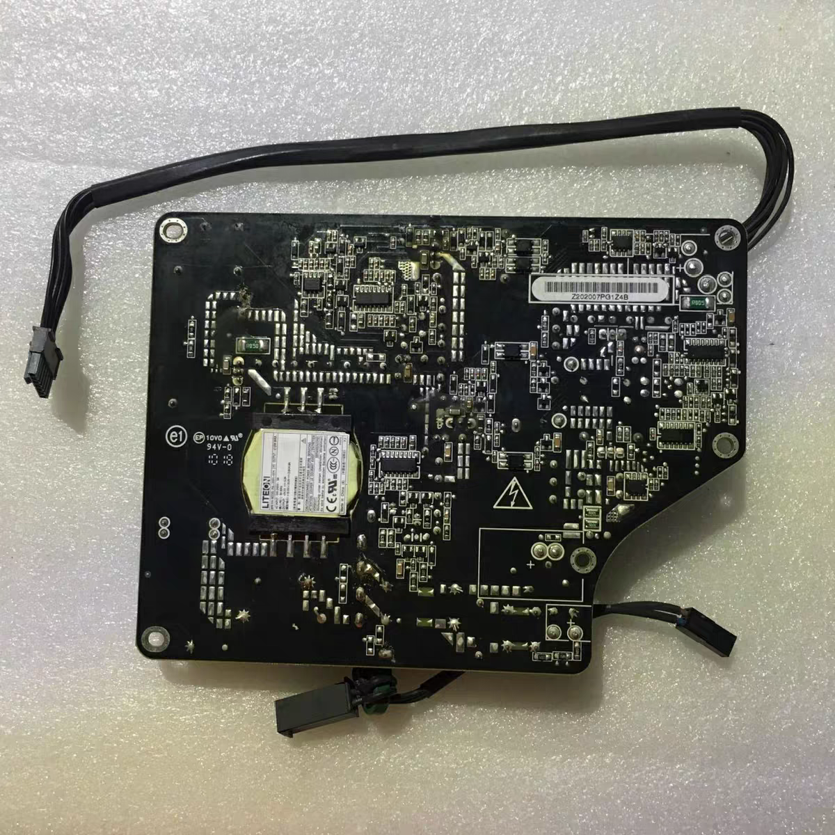 Apple Suitable for 24 inch Mb382 A1267 monitor power board, ADP-200CF PA-2201-02A original