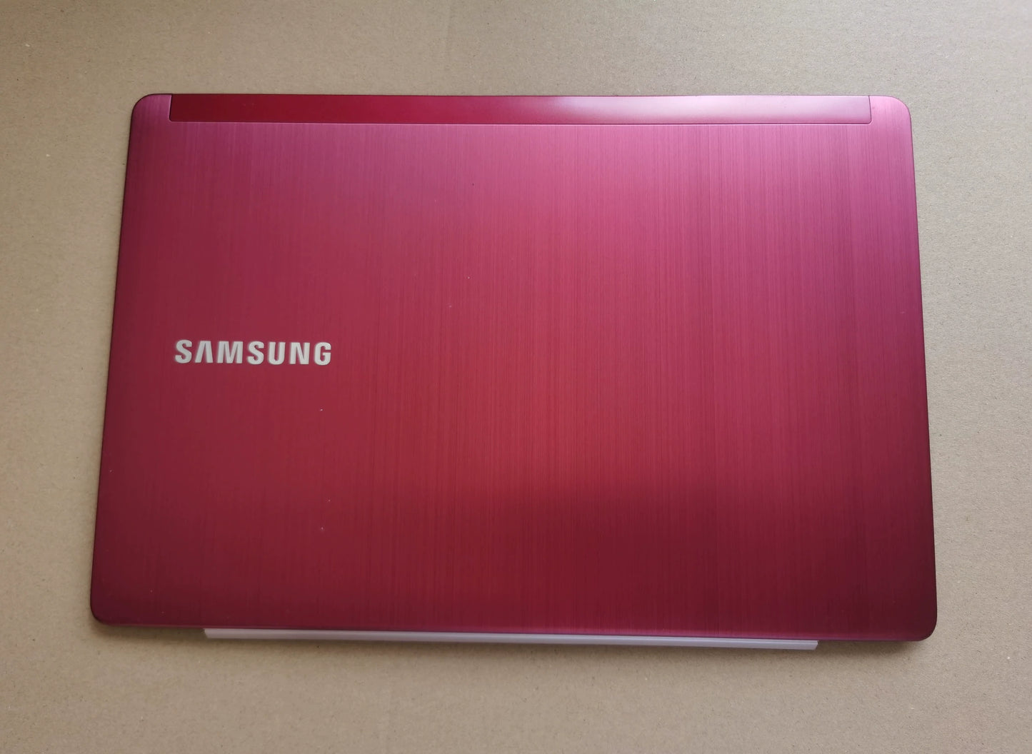 (Shipping fee not include)全新 Samsung 笔记本 NP 530U4E 531U4E 535U4E  A壳 B壳 原装 外壳