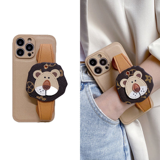 Accessories Retro Lion Head Wristband for Apple 14 Mobile Phone Case 13Pro Max Crossbody iPhone12/11 Hard Case Women