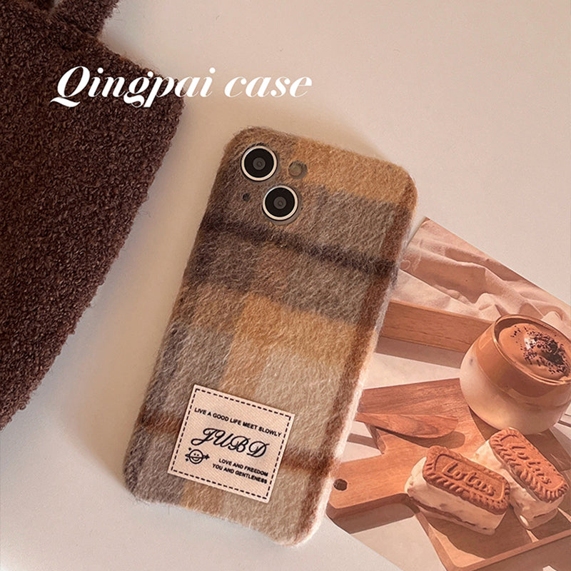 Accessories Autumn and winter woolen plaid for iPhone15promax mobile phone case Apple 14 new 13 women's 12 retro trendy