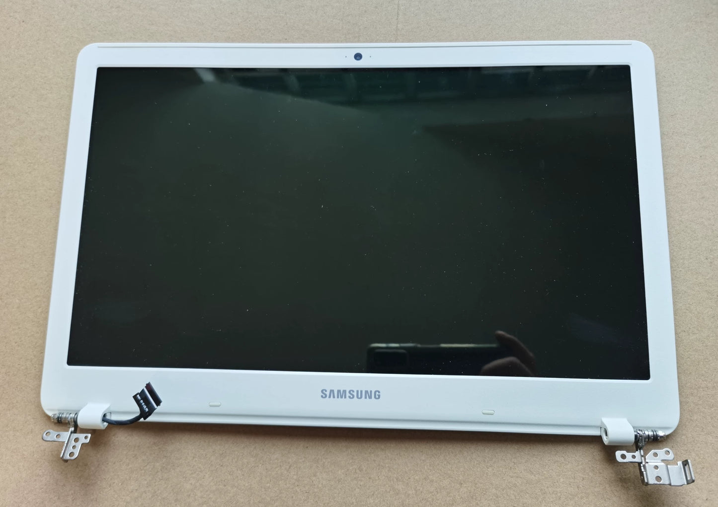 (Shipping fee not include)全新 Samsung 笔记本电脑 550R5M 500R5M 液晶屏 A B C D 外壳上半套