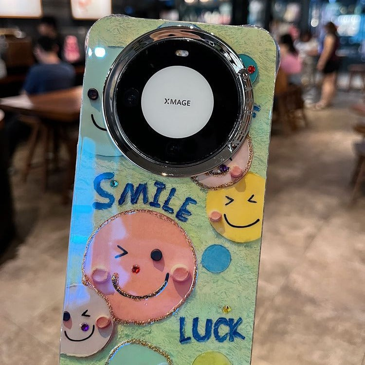 Accessories are suitable for Huawei mate60 Apple series new shell personalized creative large hole beige bottom smiley face anti-drop all-inclusive tide