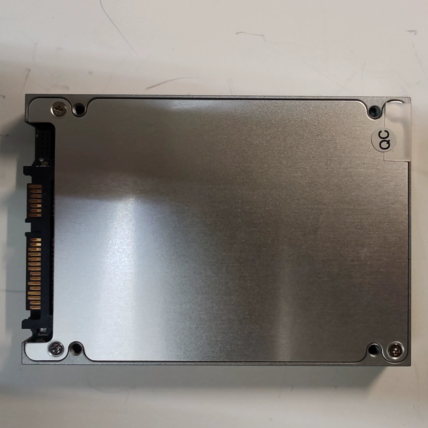 Lenovo/Lenovo SATA Solid State Mach16 200GB 2.5 "03X3859 LEN00-02047-MI Servicer