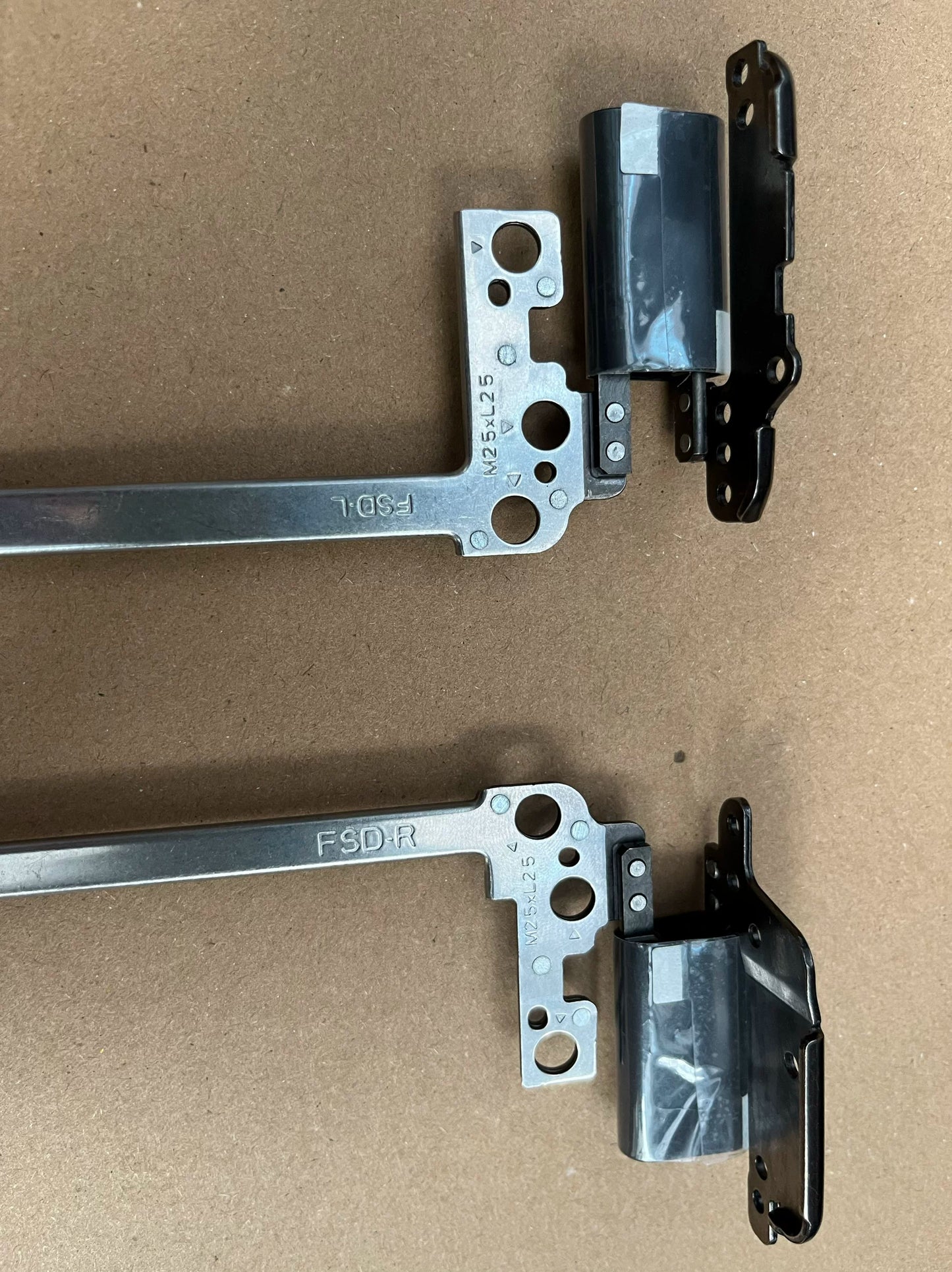 DELL Chromebook 3100 Rotary Shaft, Screen Shaft 0R5KMT R5KMT 0YNRFG YNRFG
