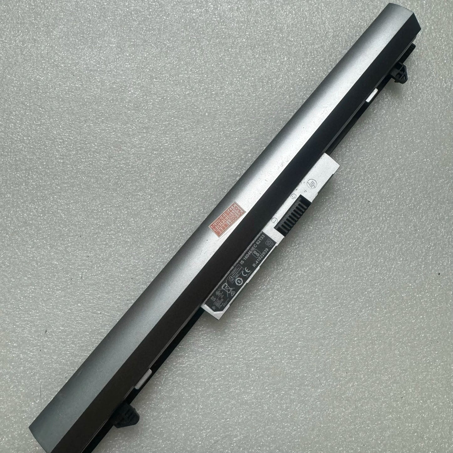 HP ProBook 430 440 G3 RO04 RO04XL HSTNN-PB6P Q96C Battery