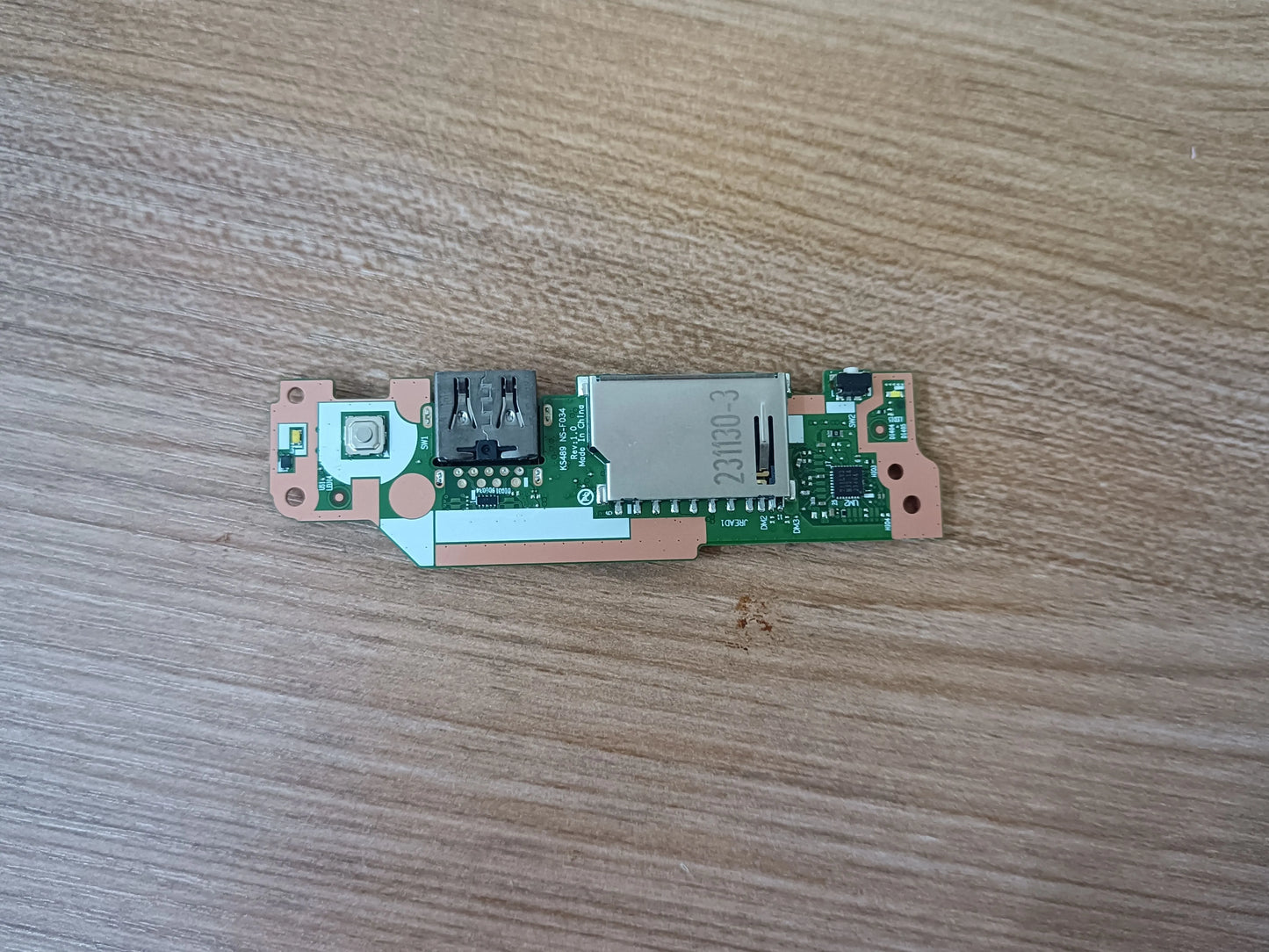 Lenovo IdeaPad slim 3 14amn8 USB daughterboard switch key small board 5C50S25477