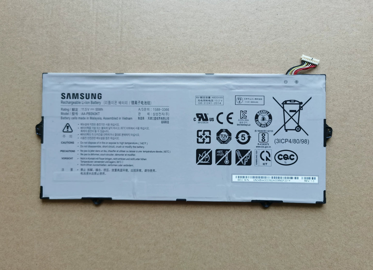 (Shipping fee not include)原装Samsung 三星 笔记本 750XBE 730XBV 930MBE 730XBE 电池 AA-PBSN3KT