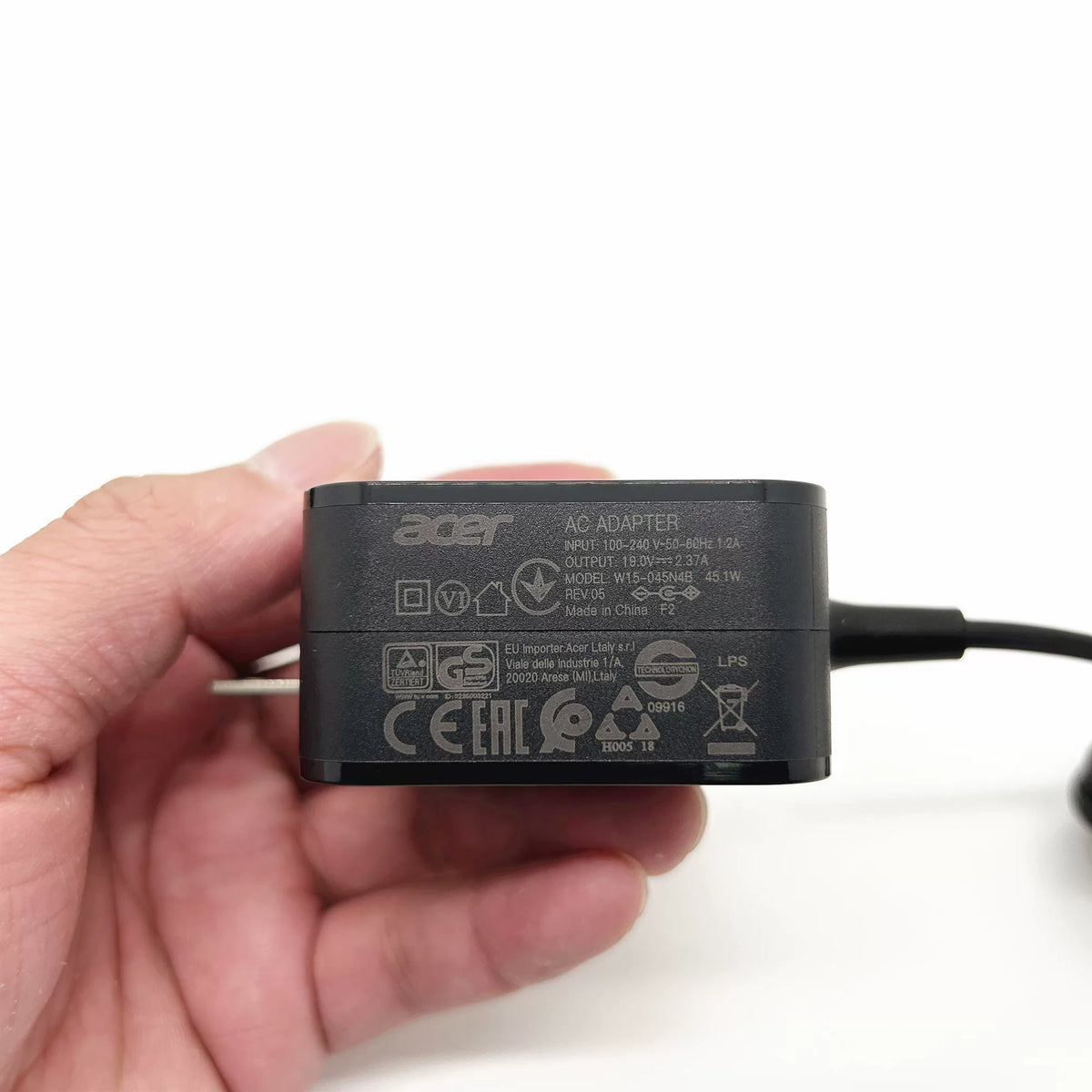 Genuine New W15-045N4B 45W 19V 2.37A AC Adapter Charger for Acer Switch 11 V/3/5 Swift 3  Acer Extensa 15 SF314 SF514 Acer Chromebook 11/R11 Acer Aspire 3 Acer Aspire S7-392 power supply  Acer laptop repair parts