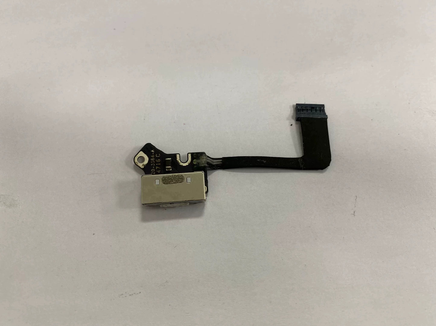 (Shipping fee not include)For Apple Macbook A1425 A1466 A1706 A1707  USB board charging port