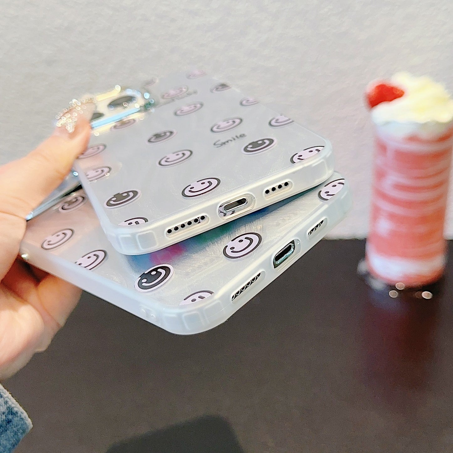 Accessories Cartoon emoji smiley face Apple 15 mobile phone case 14Promax for couples 13 Internet celebrity ins 12 anti-drop women