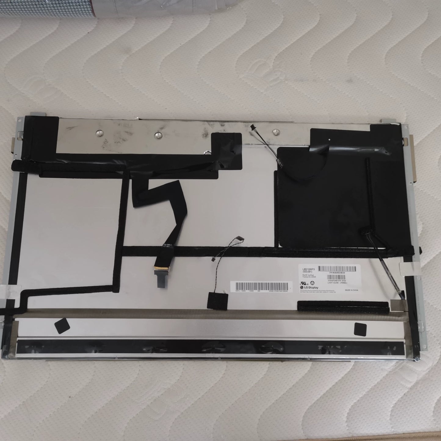 Apple iMac A1311 LCD Screen Assembly LM215WF3 SDA1 SDB1 SLA1 SDC2