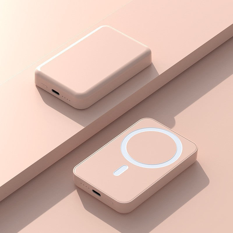 Magnetic wireless MagSafe power bank, large capacity, self-contained cable, fast charging mobile power supply.