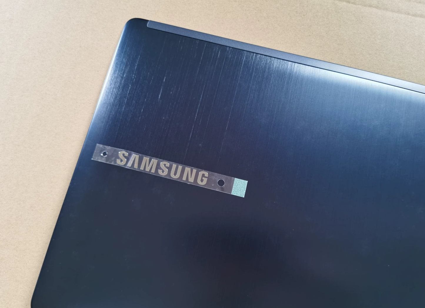 (Shipping fee not include)全新 Samsung 笔记本 NP 530U4E 531U4E 535U4E  A壳 B壳 原装 外壳