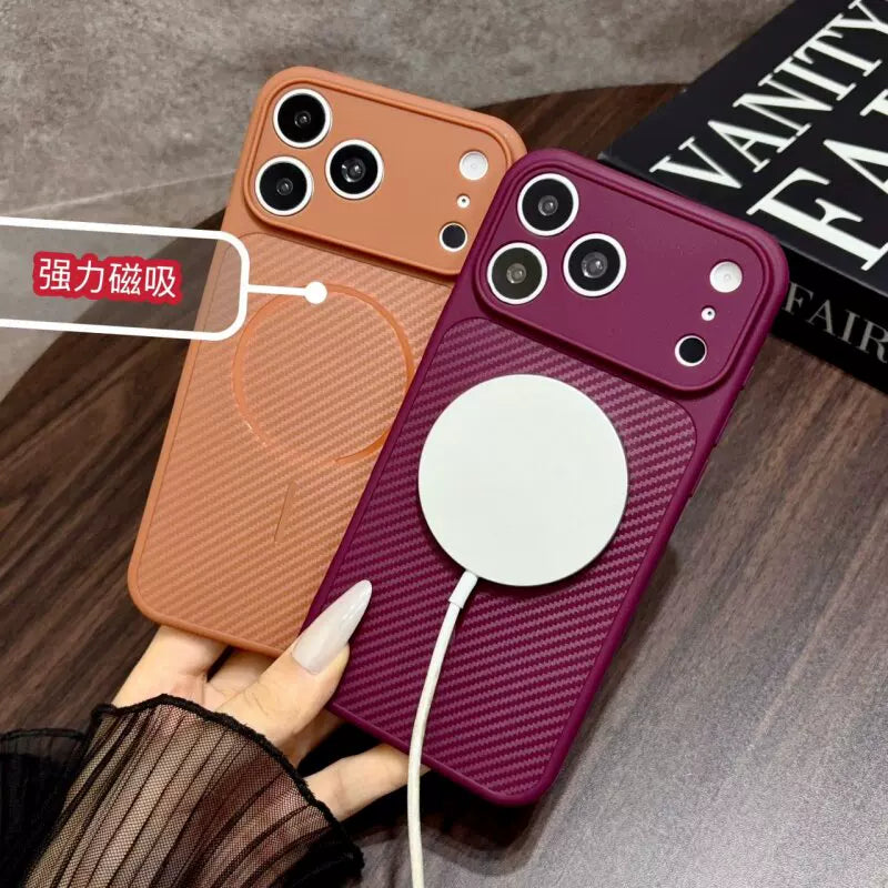 Ultra-thin carbon fiber pattern magnetic attraction for iPhone 18promax mobile phone case fine hole large window iPhone17pro fine hole all-inclusive TPU soft case 16plus anti-fingerprint 15/14/13 advanced sense Phone accessories
