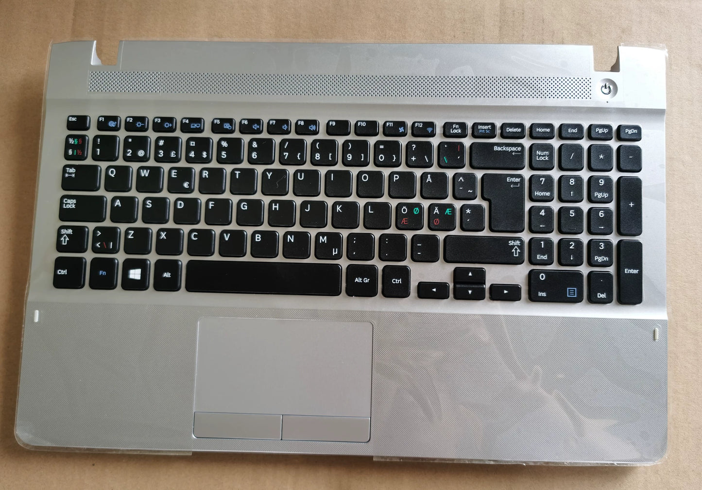 (Shipping fee not include)Samsung笔记本 271E5R 270E5U 270E5J 270E5E 270E5K 键盘C壳D壳外壳