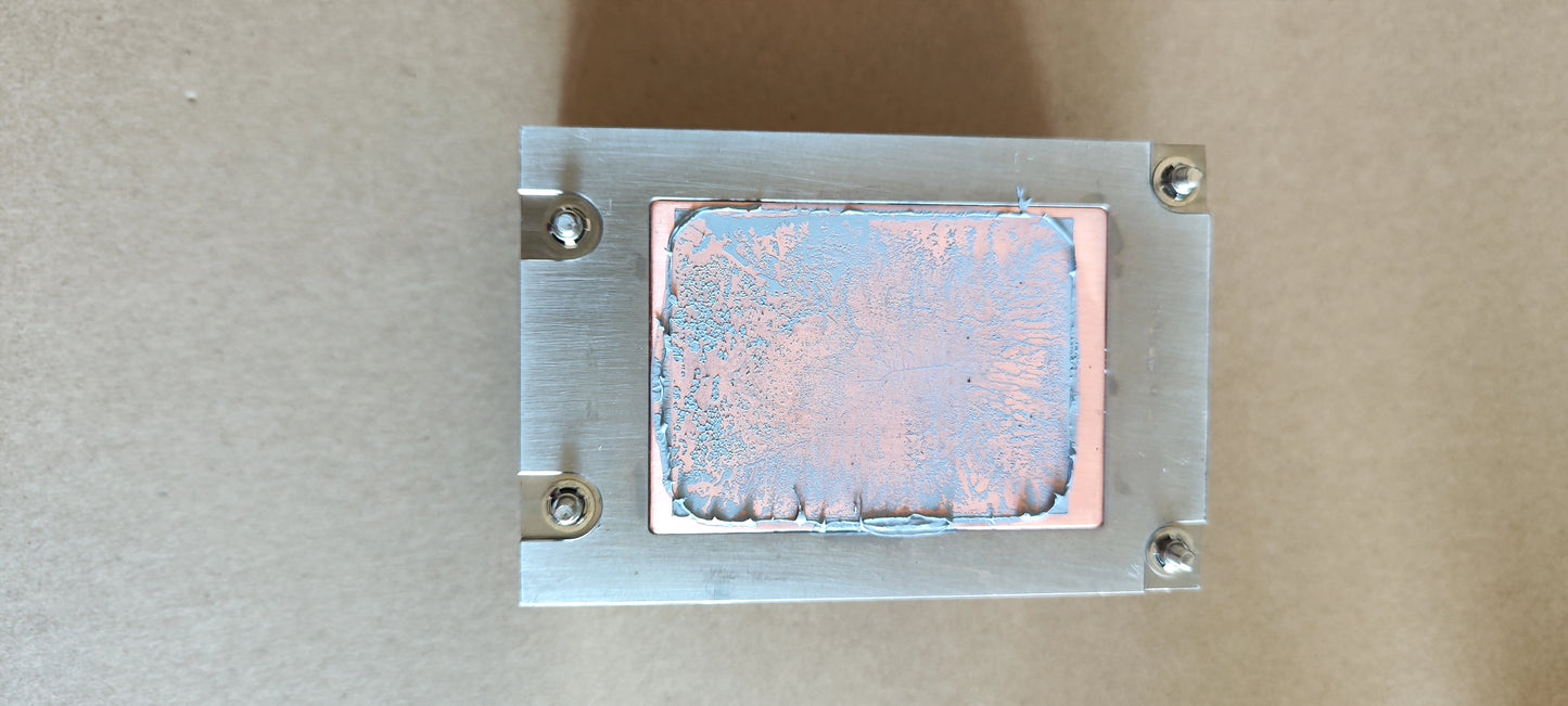 Servicer Tide Server 5280A6 radiator, heat sink spot