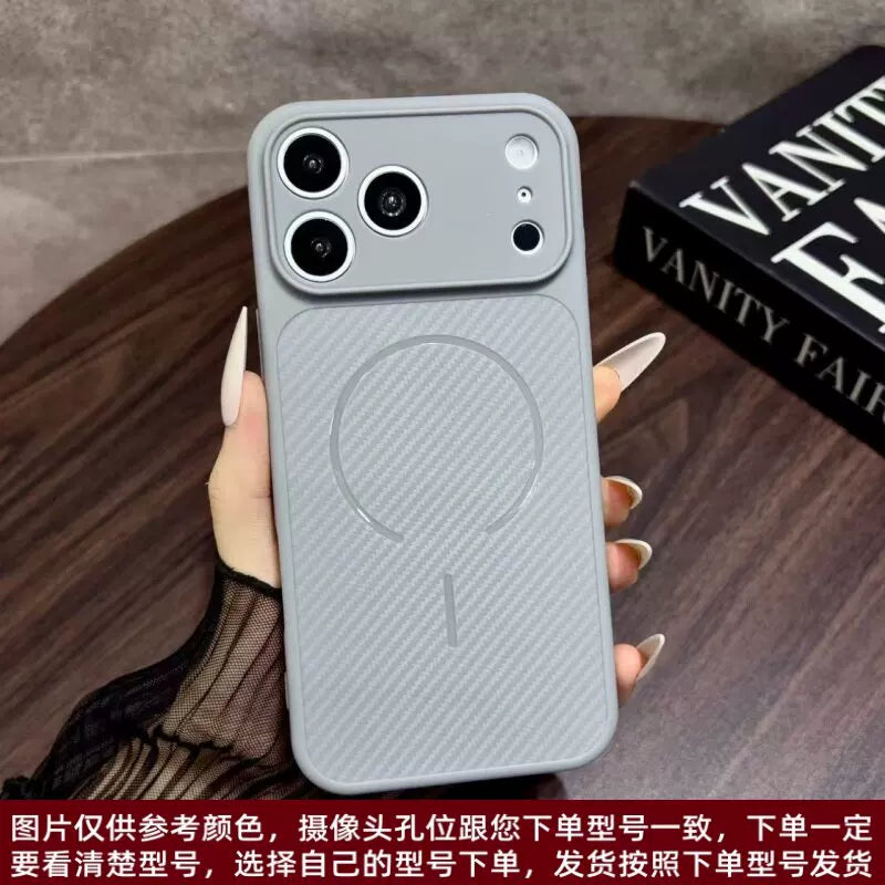 Ultra-thin carbon fiber pattern magnetic attraction for iPhone 18promax mobile phone case fine hole large window iPhone17pro fine hole all-inclusive TPU soft case 16plus anti-fingerprint 15/14/13 advanced sense Phone accessories