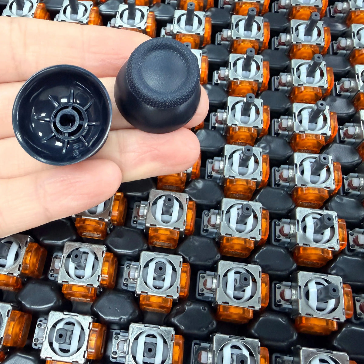 50/100PCS GINFULL TMR Electromagnetic Joystick Thumb Stick Replacement for PS5 Gamepad TMR Sensor 3D Analog Joystick Cap Cover  Game console repair parts