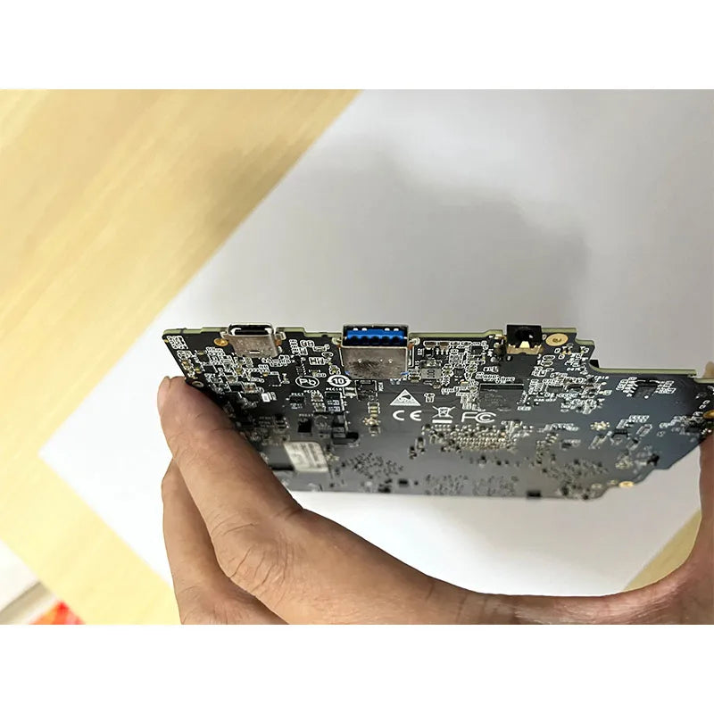 Original GPDWIN4 motherboard, 16GB RAM + 68000U CPU. Please contact customer service for details. Game console repair parts