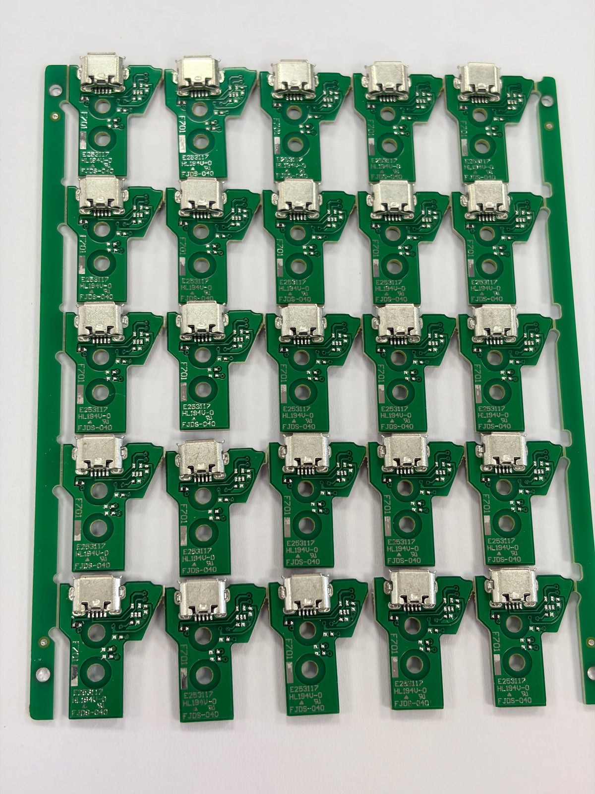10/20/30PCS Micro USB Charging Port Socket Circuit Board With 12PIN Ribbon Flex Cable For PS4 Slim PRO JDS 040 Controller  Game console repair parts