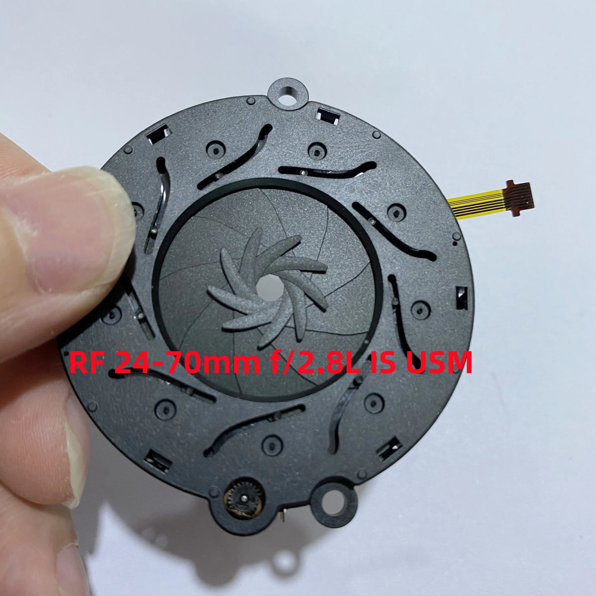 New Original Lens Shutter Unit with Blade And Motor Repair Parts for Canon RF24-70 f/2.8L IS USM Lens Digital Camera repair parts