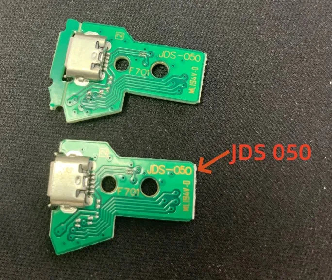 25Pcs JDS-001 JDS 011 030 JDS-040 JDS-050 USB Charging Socket Charging Port Board Replacement For PS4 Pro ControllerV Game console repair parts