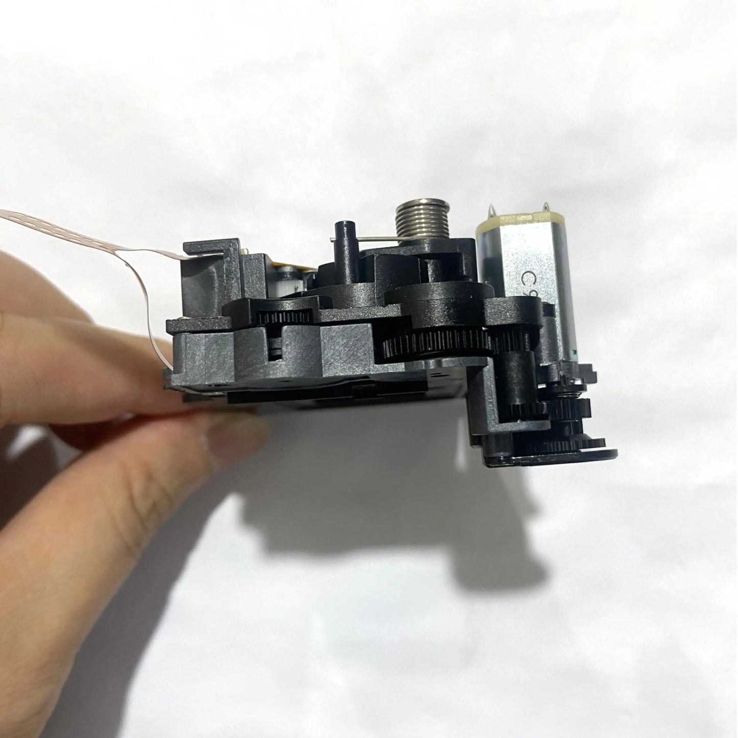 Original Shutter Unit with Blade For Canon 1200D (Rebel T5 Kiss X70) 1300D 1500D 2000D Shutter Blade Assembly Repair Part Digital Camera repair parts